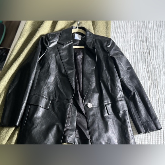 MOTF PREMIUM OVERSIZED LEATHER JACKET - Picture 6 of 6